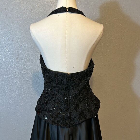Vintage Dave and Johny  halter sequined top with satin A-line skirt size 11/12 - Picture 6 of 12